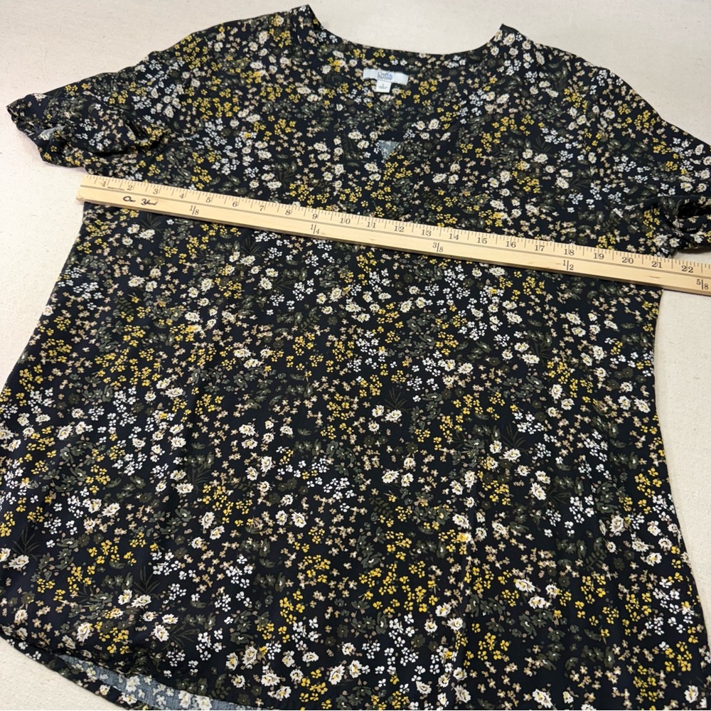 Croft & Barrow Black Floral Short Sleeve Top - Size Large - Picture 11 of 13